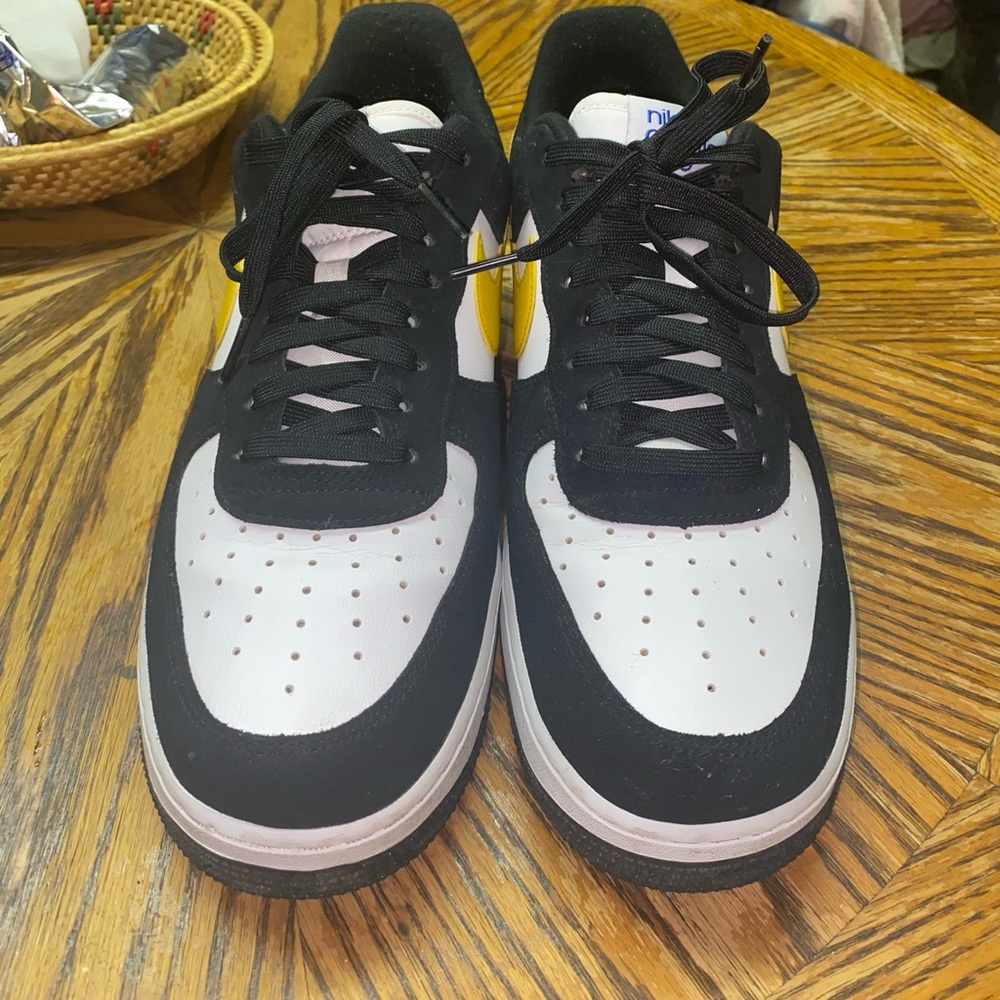 Nike Air Force 1 ‘07 LV8
